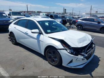  Salvage Hyundai ELANTRA