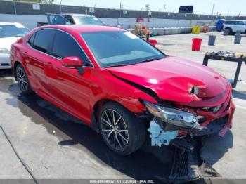  Salvage Toyota Camry