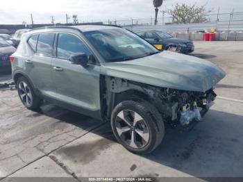  Salvage Volvo XC40