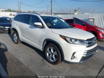  Salvage Toyota Highlander