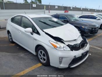  Salvage Toyota Prius