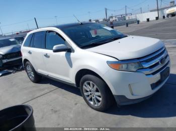  Salvage Ford Edge