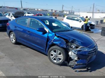  Salvage Hyundai ELANTRA