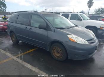  Salvage Toyota Sienna