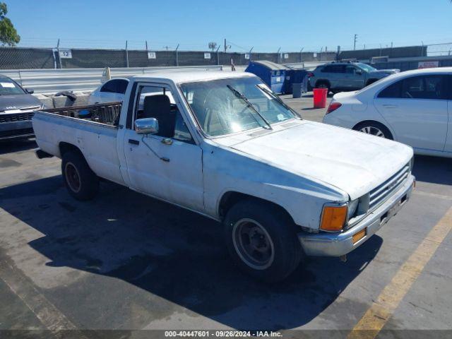  Salvage Toyota Pickup