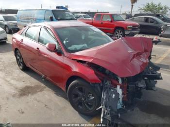  Salvage Hyundai ELANTRA