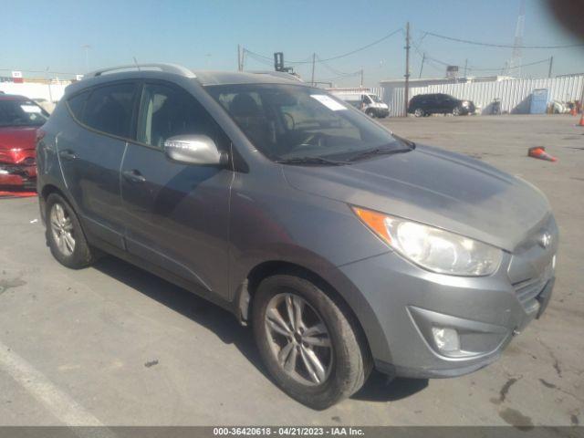  Salvage Hyundai TUCSON