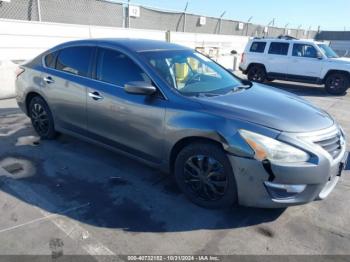  Salvage Nissan Altima