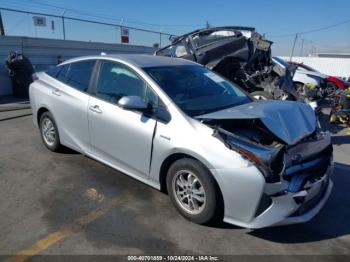  Salvage Toyota Prius