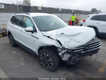  Salvage Volkswagen Tiguan