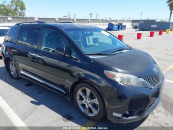  Salvage Toyota Sienna