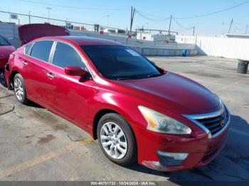  Salvage Nissan Altima