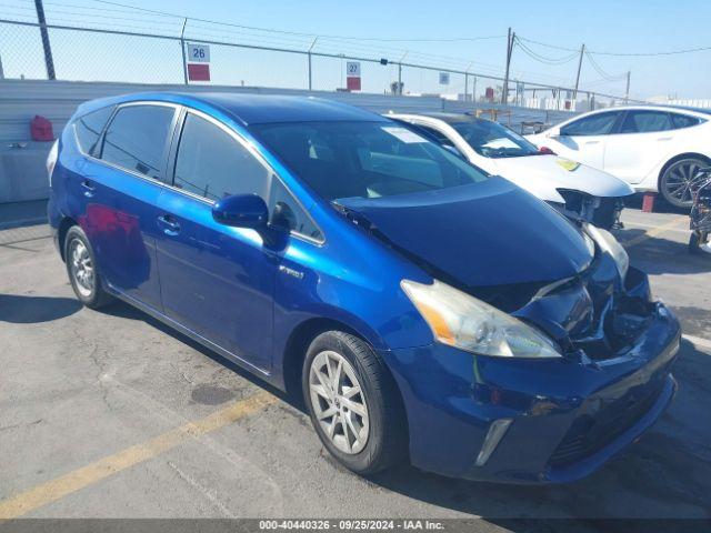  Salvage Toyota Prius v