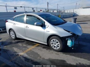  Salvage Toyota Prius