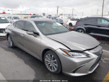  Salvage Lexus Es