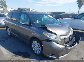  Salvage Toyota Sienna