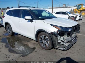  Salvage Toyota Highlander