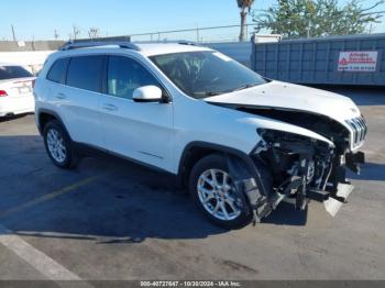  Salvage Jeep Cherokee