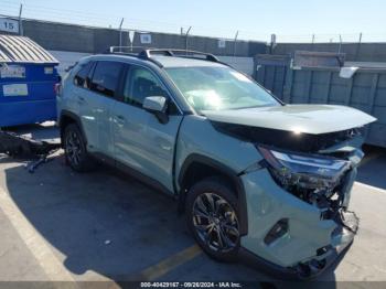  Salvage Toyota RAV4