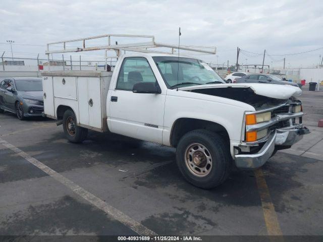  Salvage Chevrolet C3500 Chassis