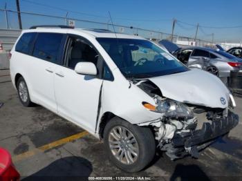  Salvage Toyota Sienna