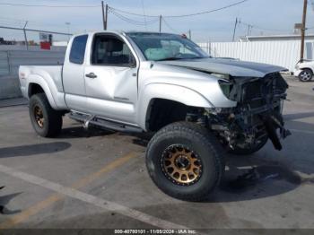  Salvage Toyota Tacoma