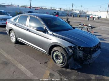  Salvage Volkswagen Jetta