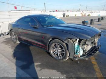  Salvage Ford Mustang