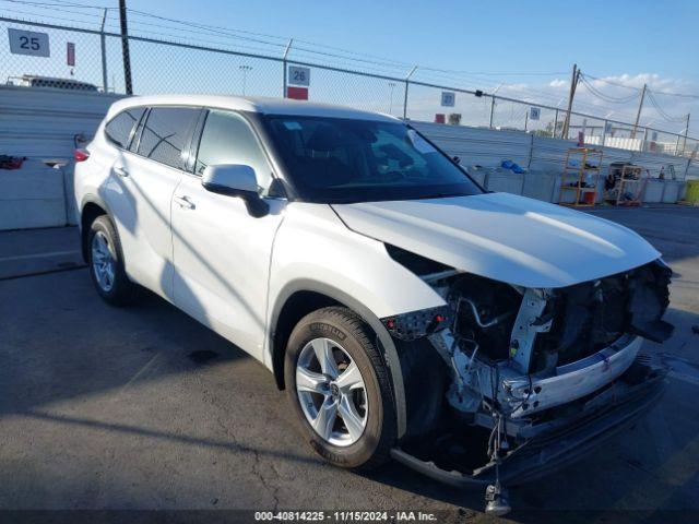  Salvage Toyota Highlander