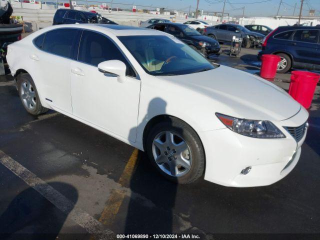  Salvage Lexus Es