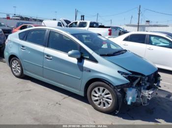  Salvage Toyota Prius