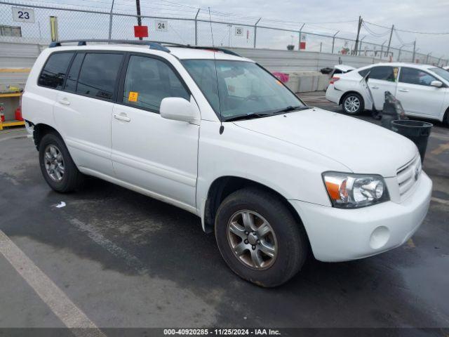  Salvage Toyota Highlander