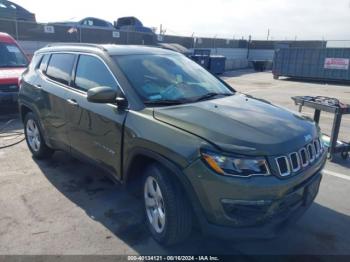  Salvage Jeep Compass