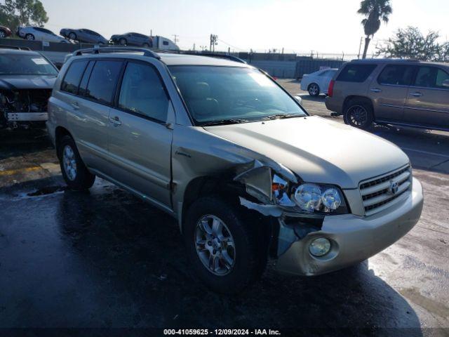  Salvage Toyota Highlander