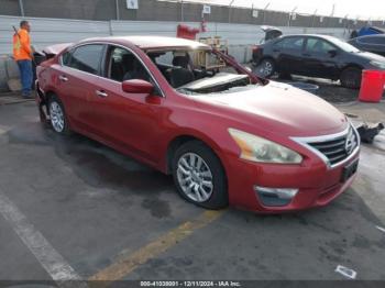  Salvage Nissan Altima