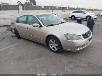  Salvage Nissan Altima