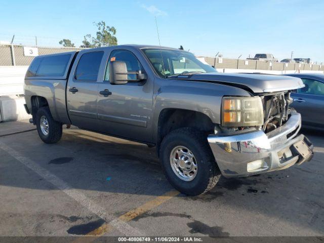  Salvage Chevrolet Silverado 2500