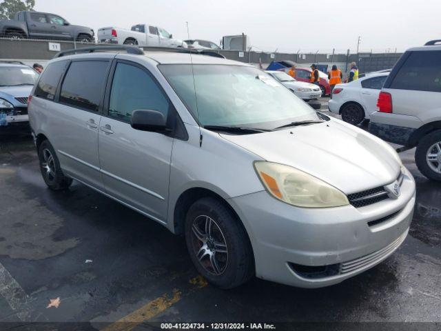  Salvage Toyota Sienna