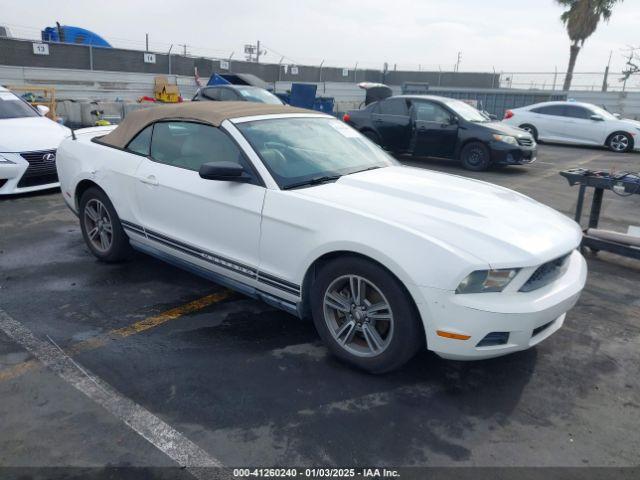  Salvage Ford Mustang