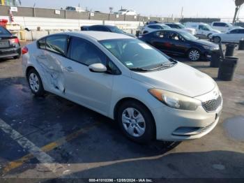  Salvage Kia Forte