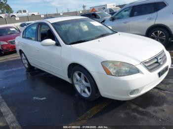  Salvage Nissan Altima