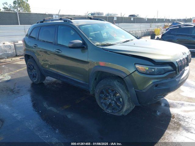  Salvage Jeep Cherokee