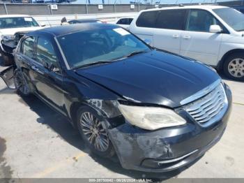  Salvage Chrysler 200