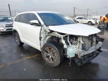  Salvage Toyota Highlander