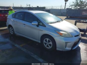  Salvage Toyota Prius