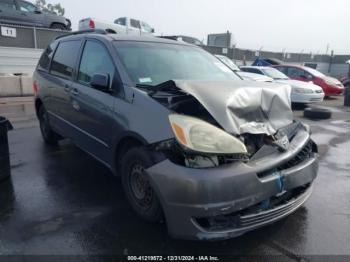  Salvage Toyota Sienna