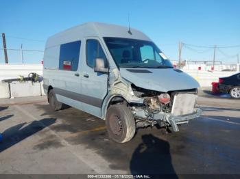  Salvage Mercedes-Benz Sprinter 2500