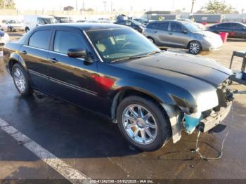  Salvage Chrysler 300