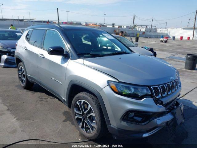  Salvage Jeep Compass