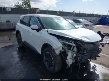  Salvage Nissan Rogue